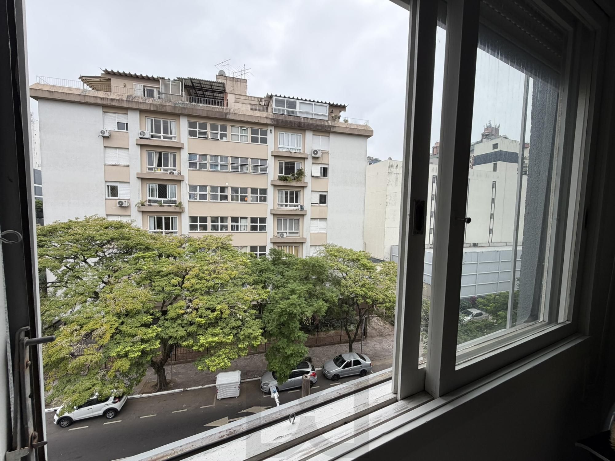 Apartamento 1 dormitório na rua Irmão José Otão, Independência — foto 6