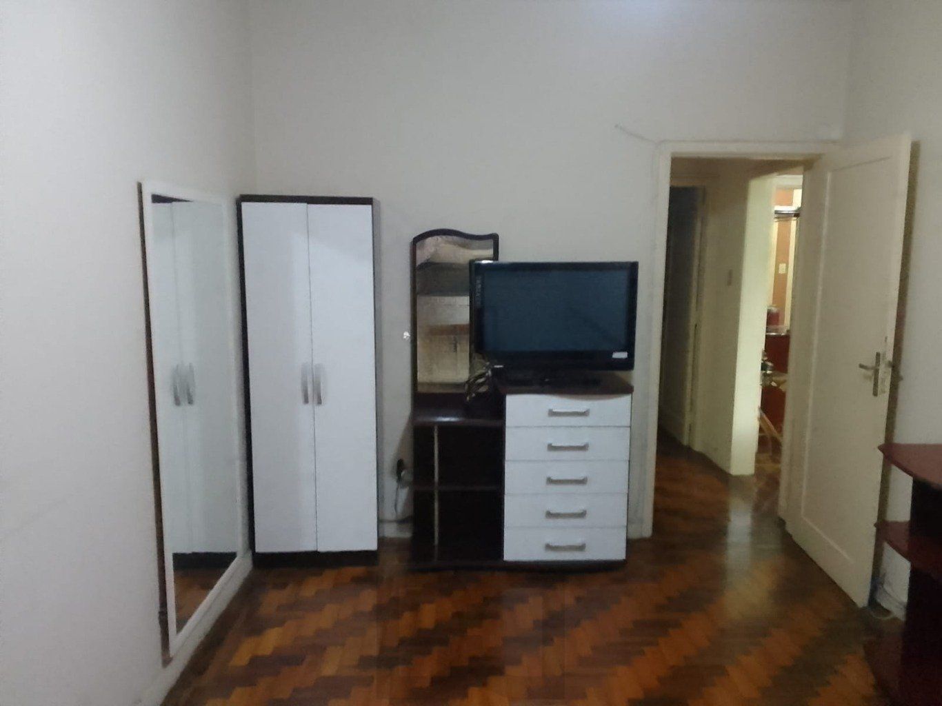 Apartamento de 2 dormitórios no Bairro petropolis em Porto Alegre. — foto 30