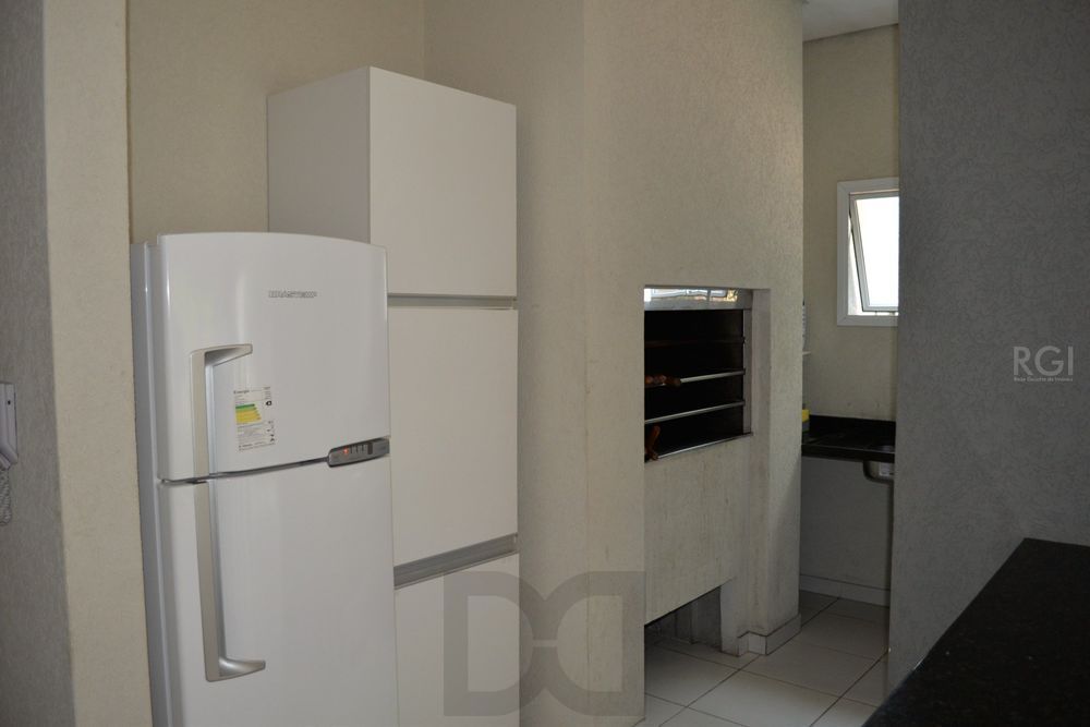 Apartamento de 2 dormitórios, elevador e 2 vagas no bairro Partenon — foto 26