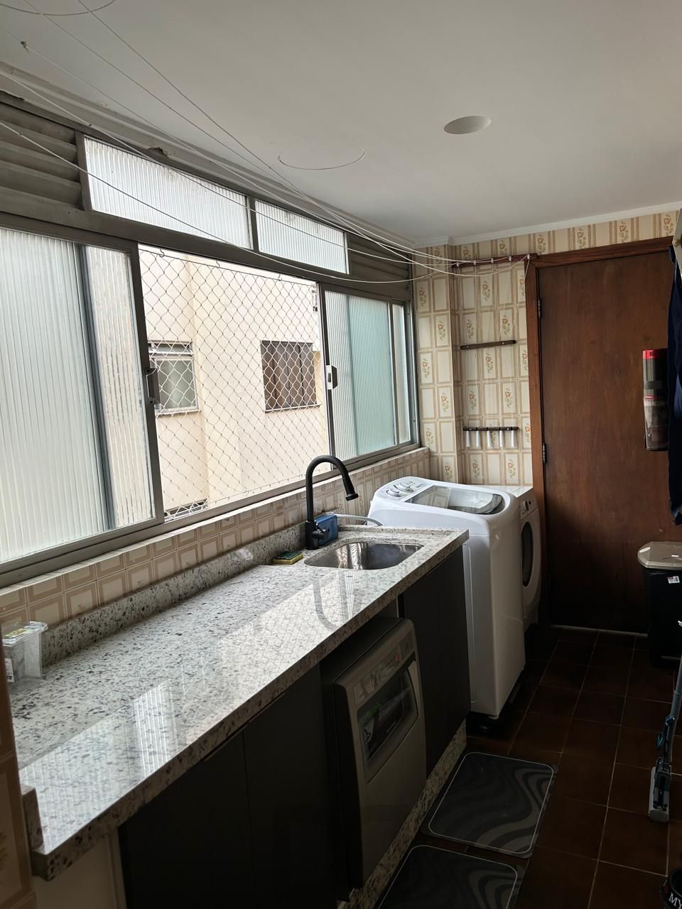 Apartamento com 3 quartos, 2 vagas e elevador no Petrópolis, Porto Alegre. — foto 9