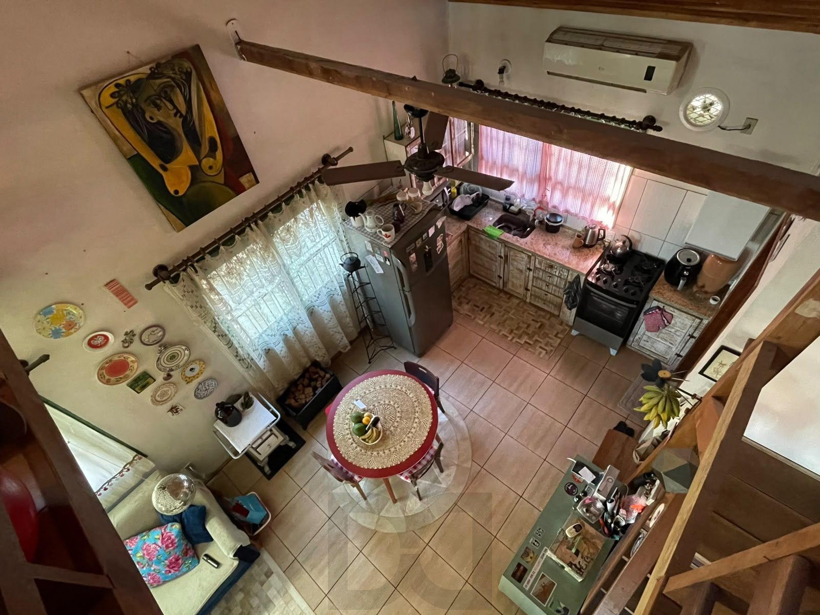 Casa com 3 quartos, suíte e 5 vagas no bairro Santo Antônio. — foto 22