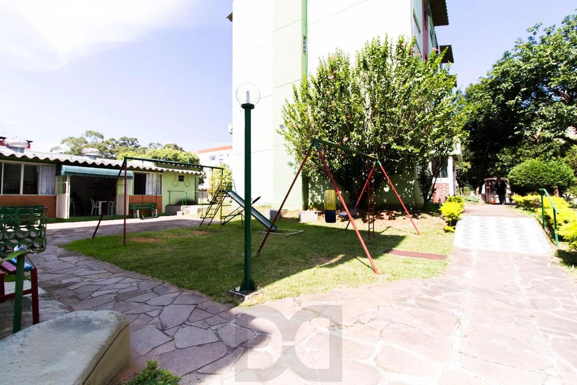 Apartamento com 2 dormitórios no bairro Jardim Itu. — foto 26