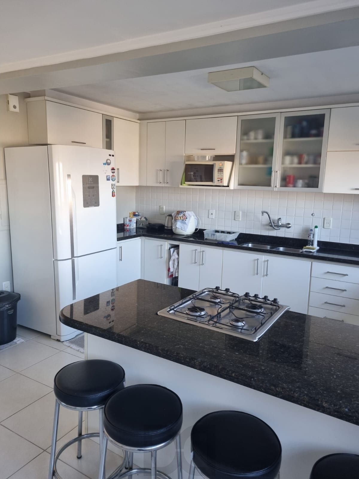 Apartamento térreo semi mobiliado de 3 dormitórios no bairro Cristal — foto 10