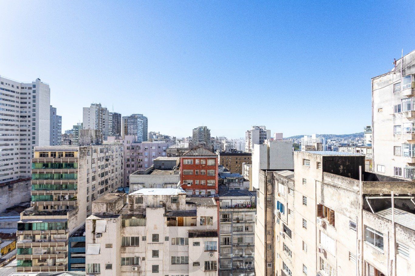 JK mobiliado com sacada e vista na Borges de Medeiros no Centro Historico — foto 24