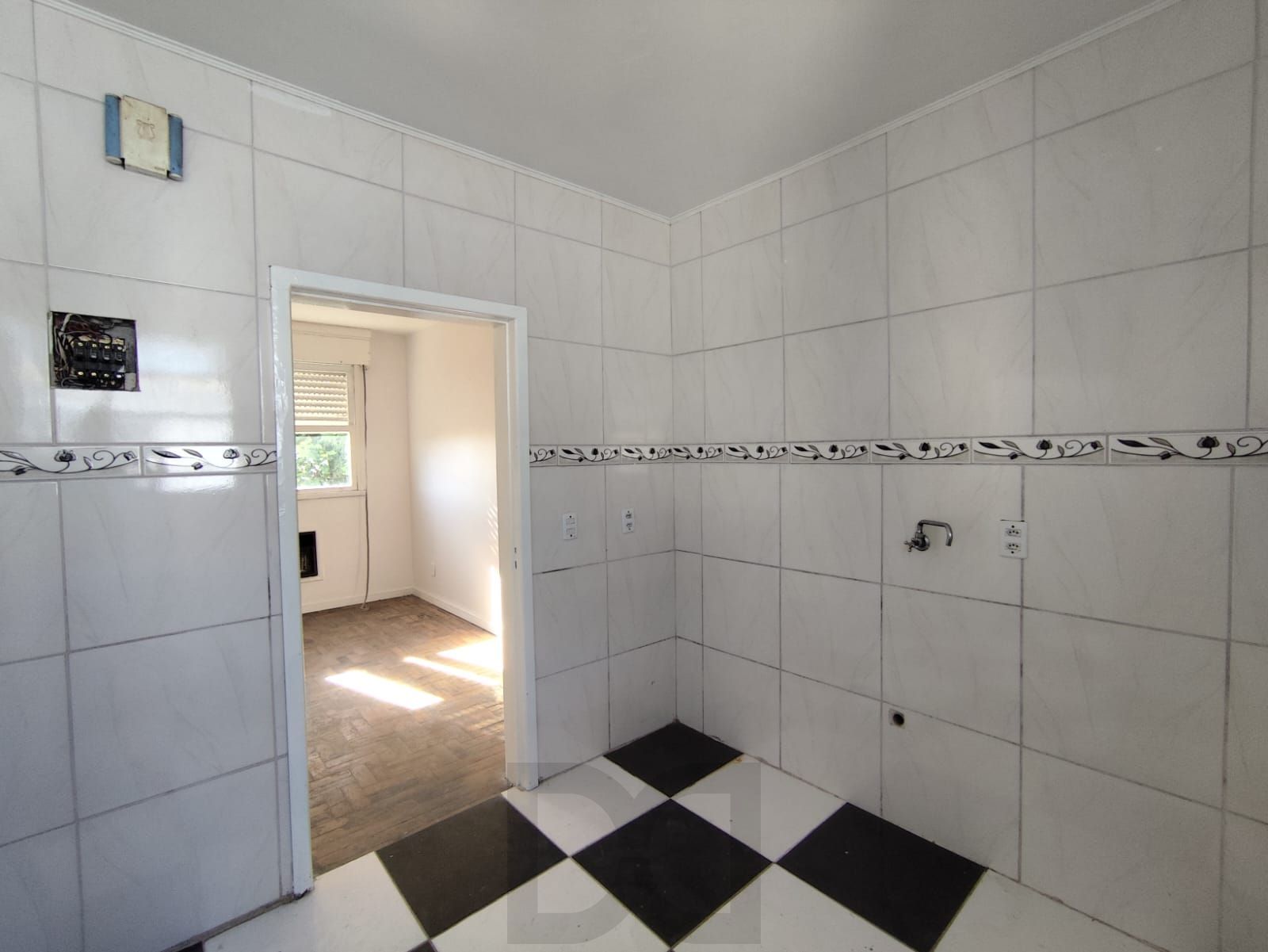 Apartamento 1 quarto, portaria 24 horas e churrasqueira no bairro Camaquã. — foto 14