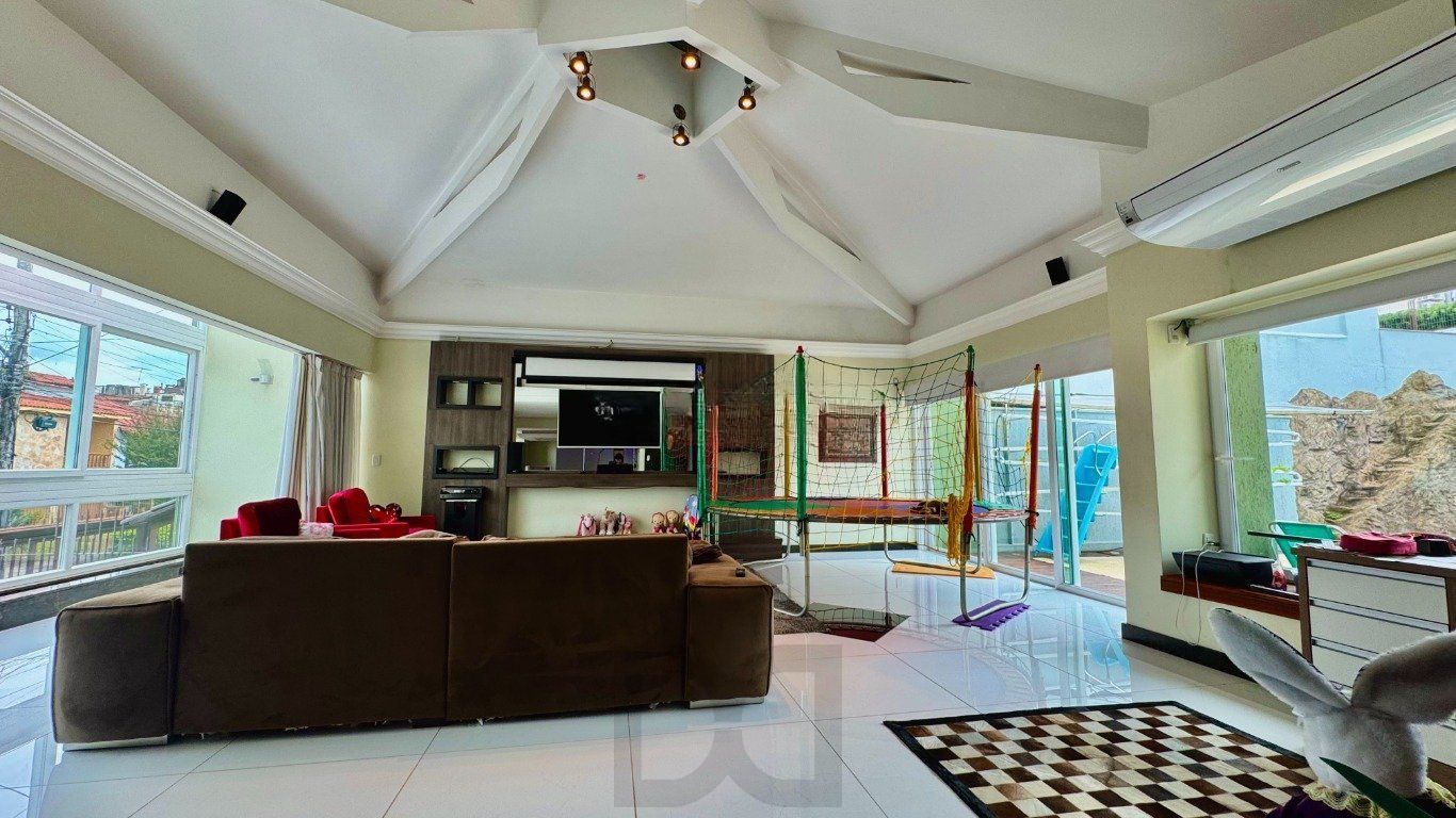 Casa com 4 Quartos, 3 suítes, 4 vagas e 600 m² privativos no Jardim Lindóia. — foto 9
