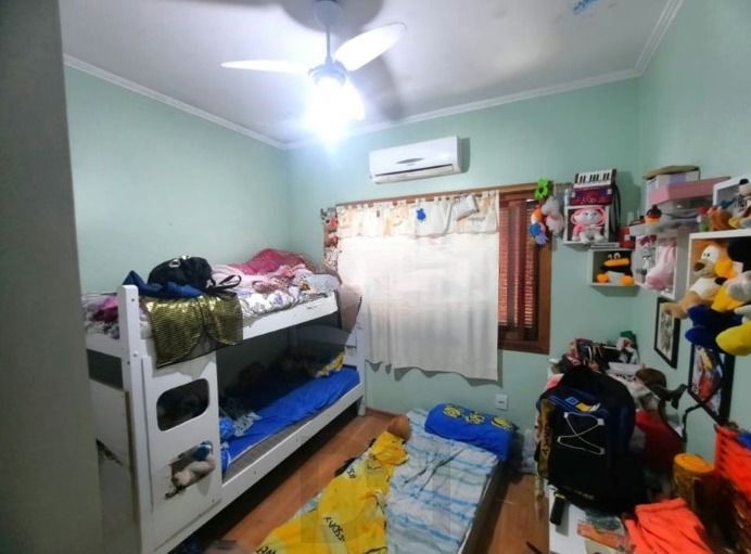 Casa de 4 quartos,suíte,churrasqueira no bairro Nonoai — foto 7