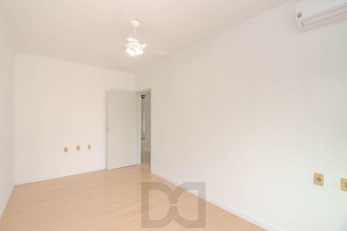 Casa com 3 dormitórios no Bairro Jardim Floresta — foto 8
