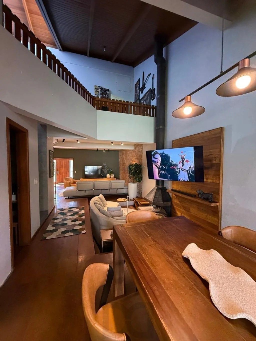 Casa de 3 dormitórios e 4 vagas de garagem no Bairro gloria em Porto Alegre. — foto 11