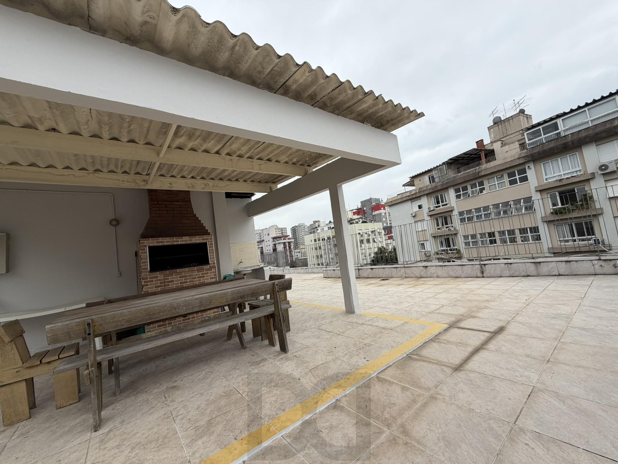 Apartamento 1 dormitório na rua Irmão José Otão, Independência — foto 34