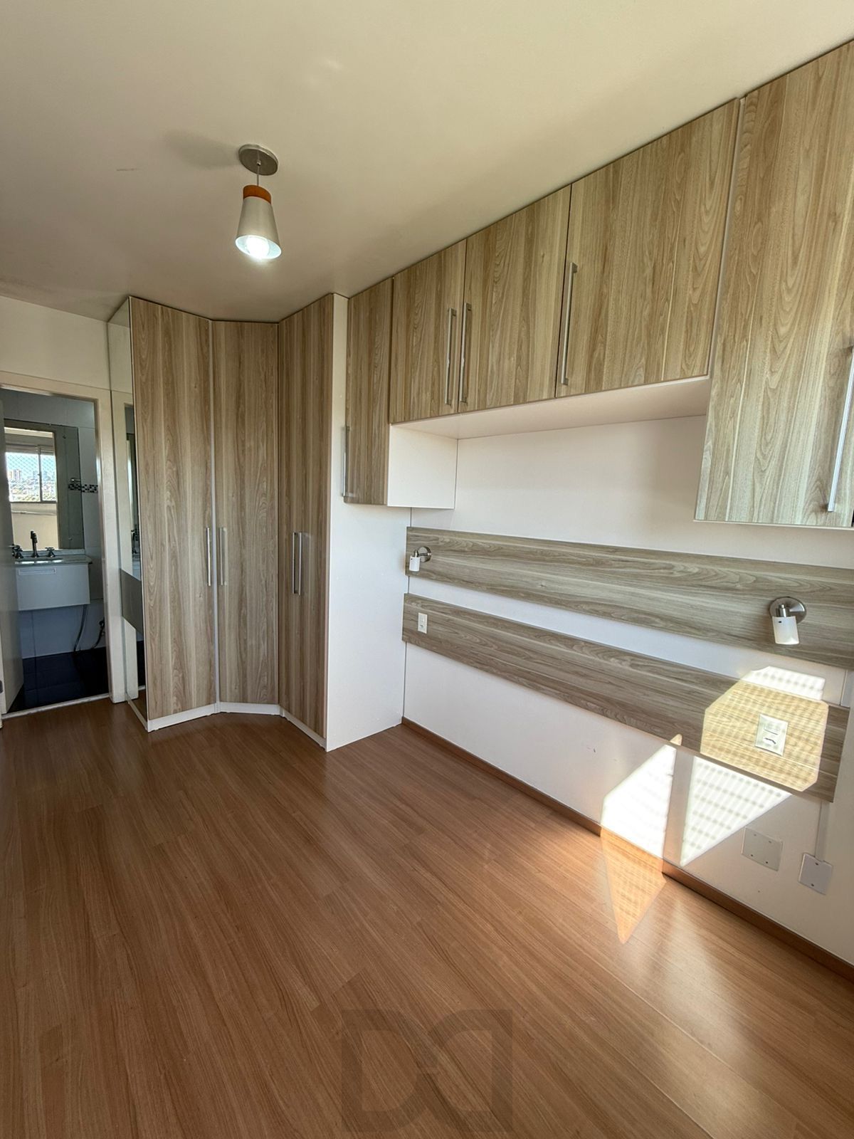 Apartamento 2 dormitórios com suíte no Jardim Planalto Porto Alegre — foto 2