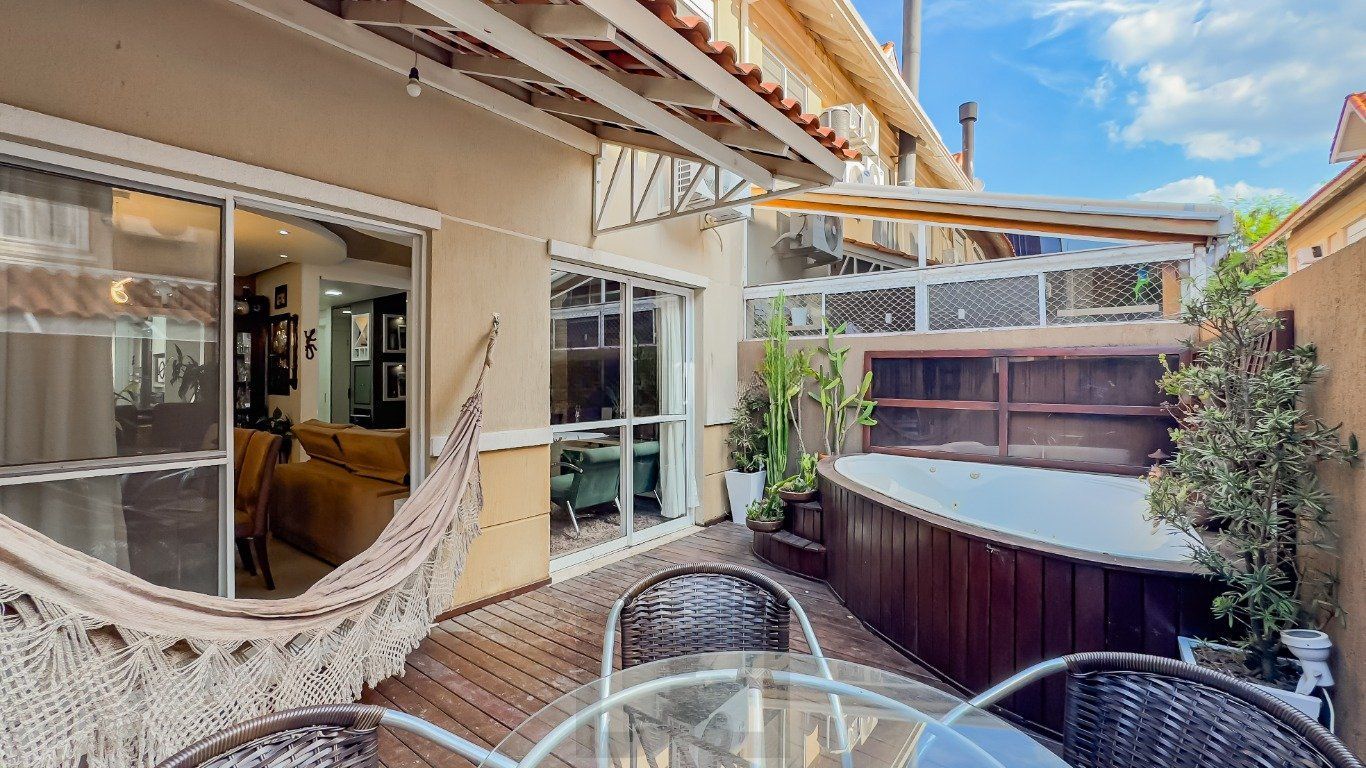 Casa com 4 quartos e 2 vagas em condomínio fechado no Bairro Ecoville. — foto 7