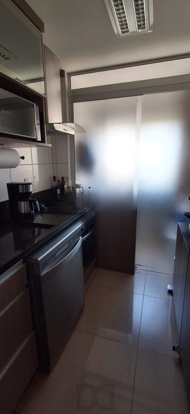 Cobertura com 3 quartos, 2 Vagas de garagem No Bairro Cavalhada. — foto 12