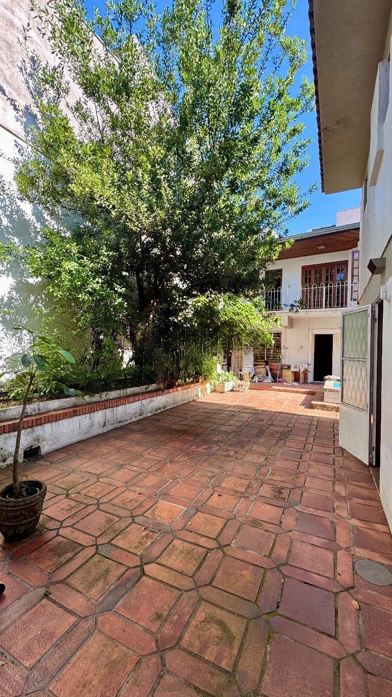Casa com 350m², 4 quartos, 2 Suítes à venda em Azenha, Porto Alegre. — foto 33