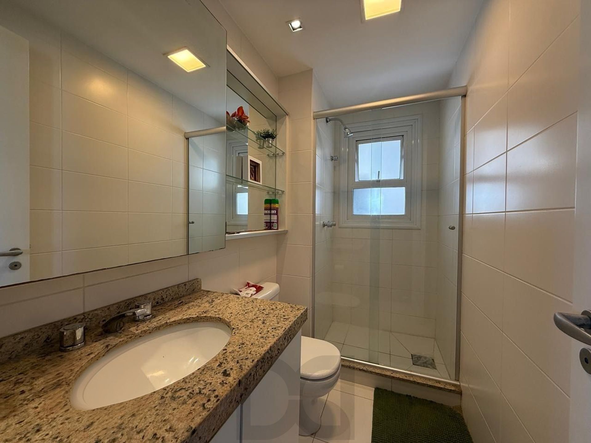 Apartamento de 2 dormitórios, 1 suíte, 2 vagas e 94m² no Jardim Europa. — foto 17