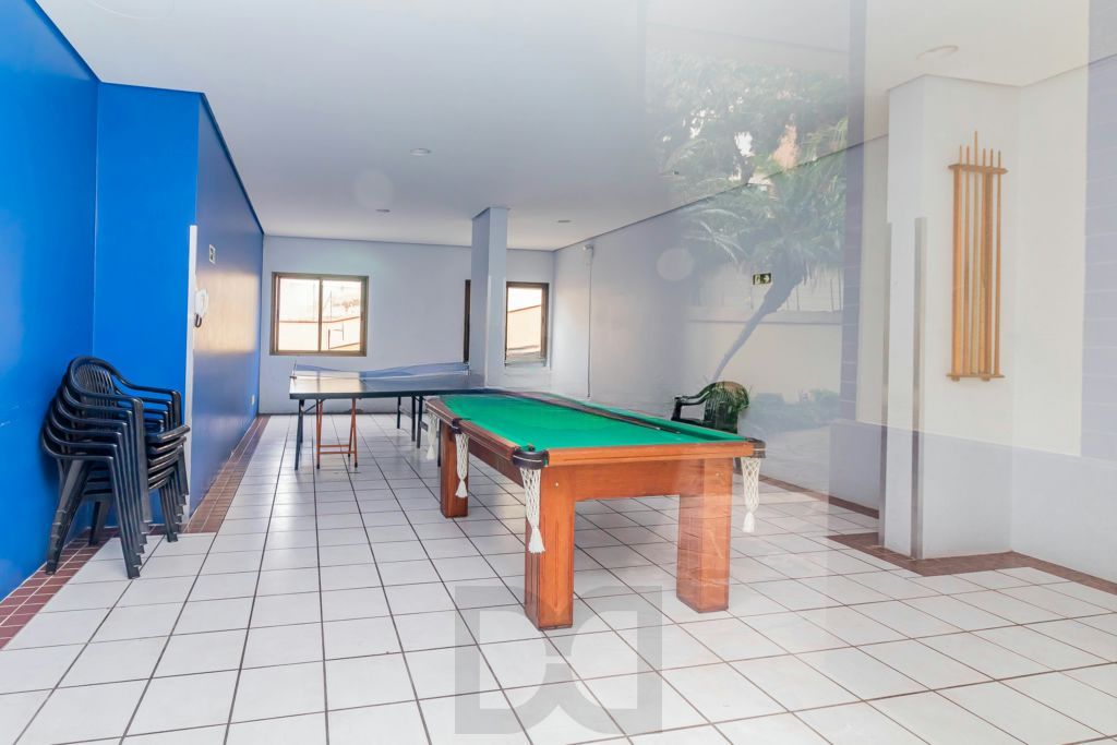 Apartamento com 3 quartos, vaga e elevador no Bairro Menino Deus — foto 26