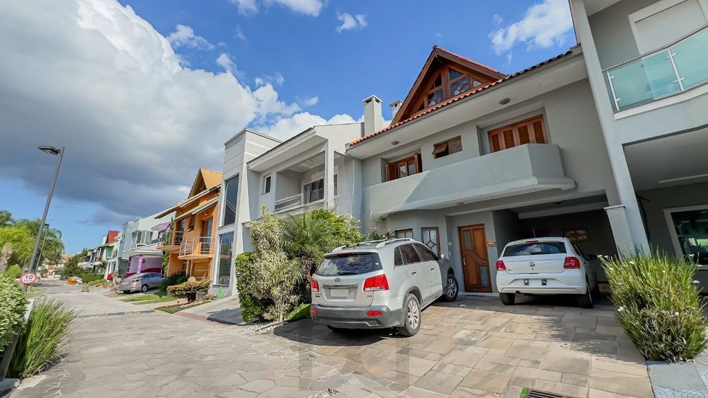 Casa em Condomínio com 4 quartos, 1 suíte e 300m² à venda em Ecoville. — foto 1