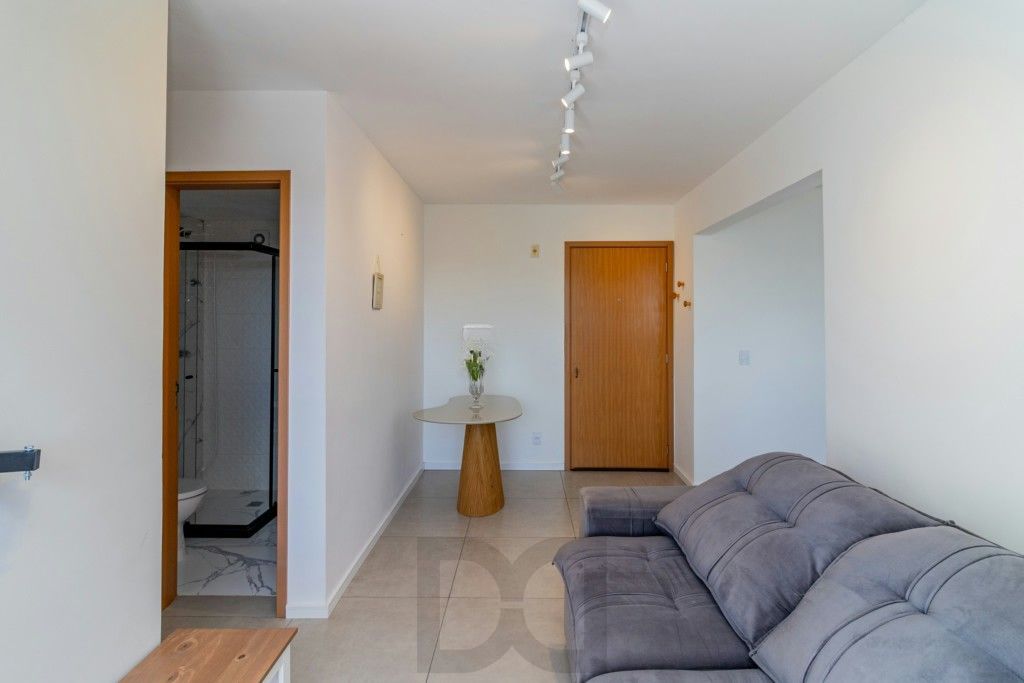 Apartamento 2 dormitórios, 1 vaga e elevador á venda no Morro Santana. — foto 8