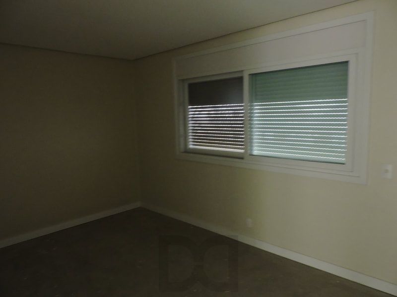 Casa nova de 600m² com 4 dormitórios e 3 vagas — foto 22