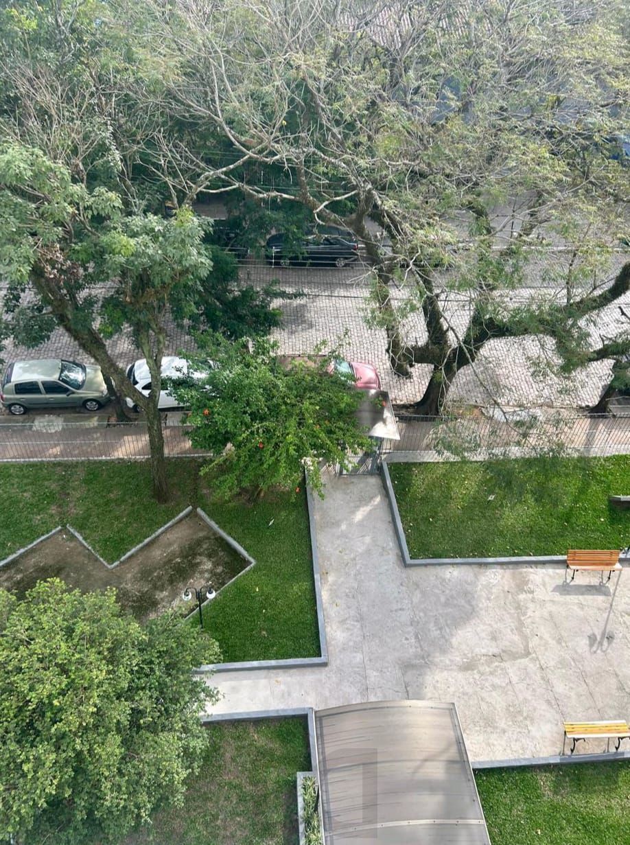 Apartamento de 2 dormitórios, 1 vaga, elevador no bairro Humaitá — foto 32