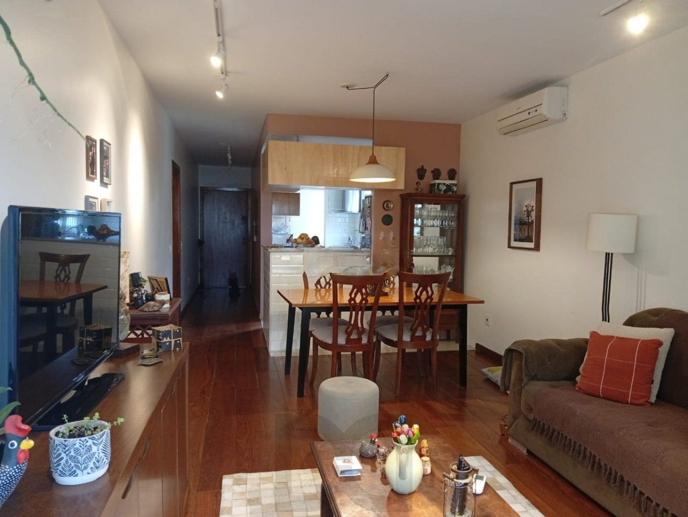 Apartamento com 3 quartos, vaga e sacada no bairro Jardim botânico — foto 5