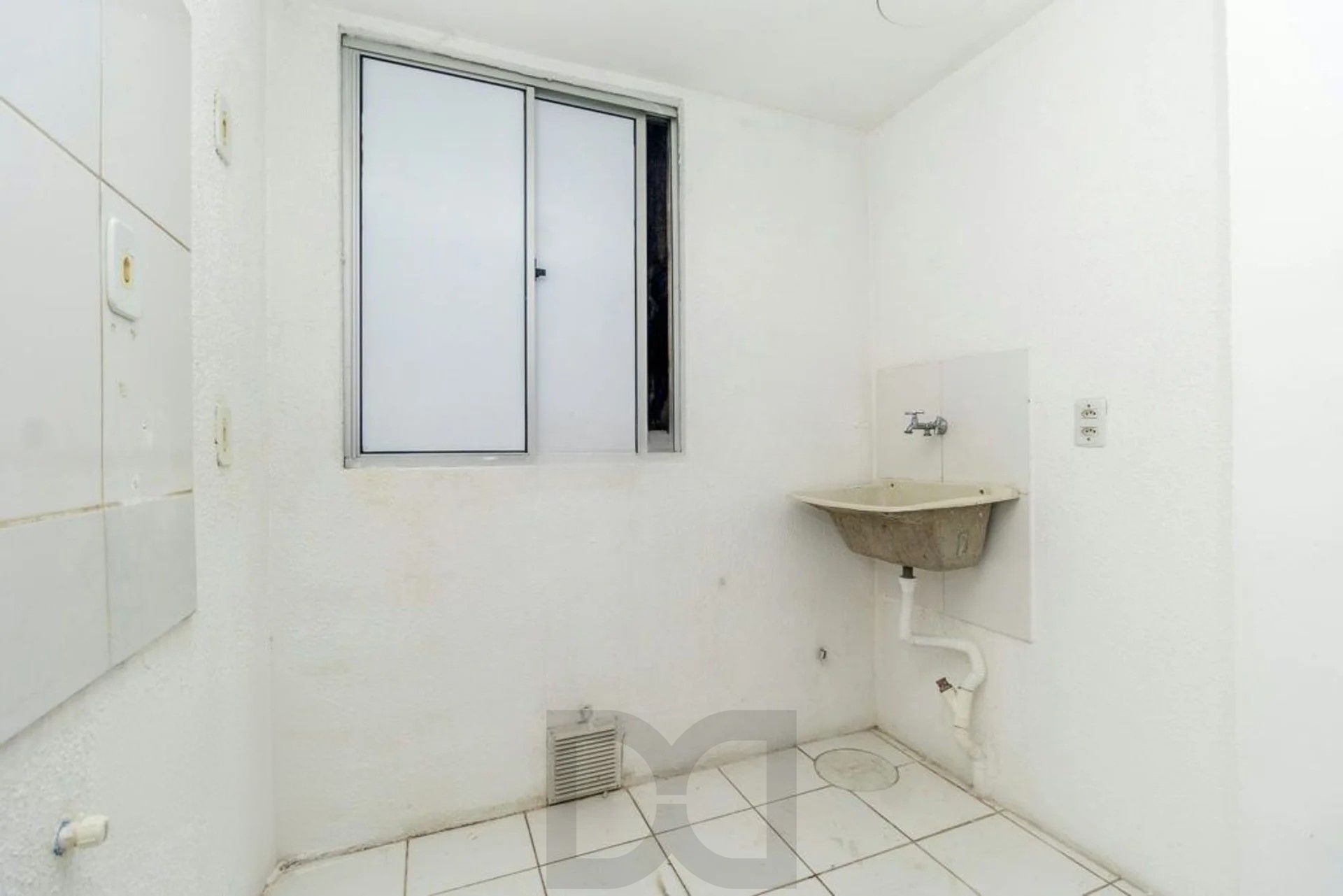 Apartamento com 2 quartos, vaga e portaria 24 hrs no bairro Rubem Berta — foto 13