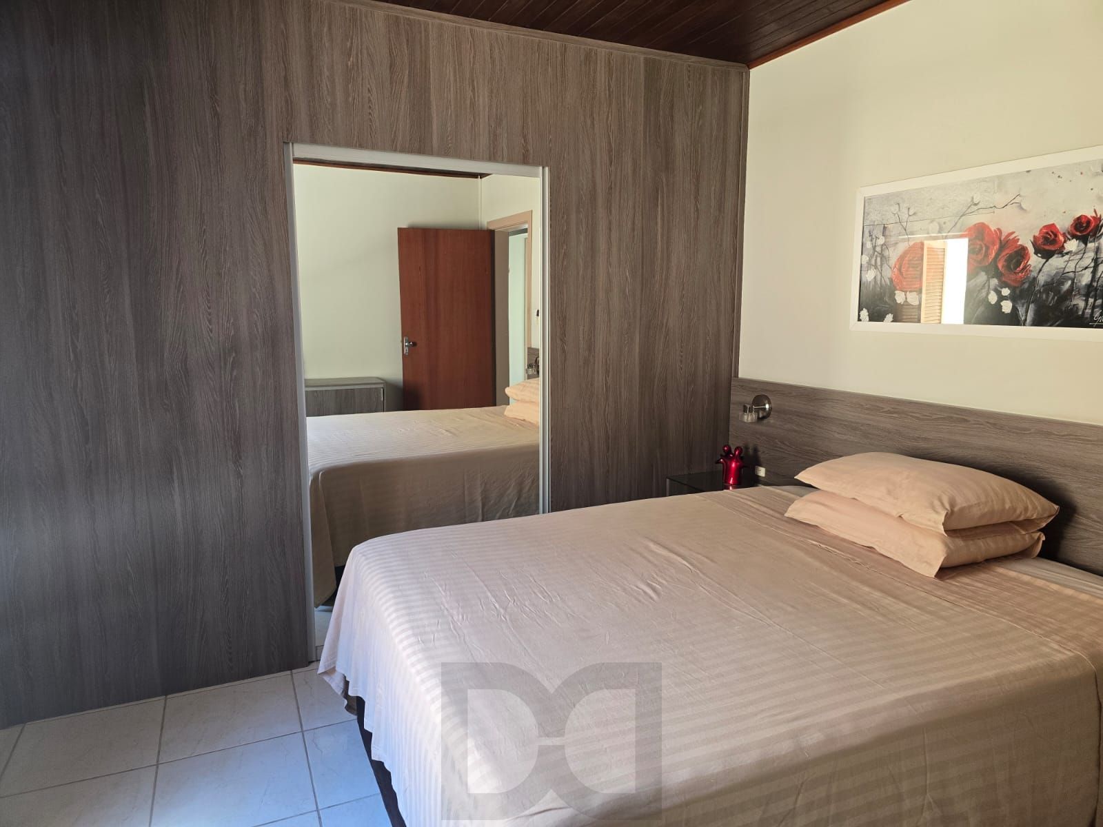 Casa térrea, 3 dormitórios e 4 vagas cobertos no Sarandi. — foto 13