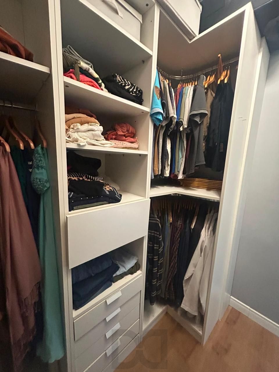 Apartamento com 3 quartos, 1 suíte, 2 vagas e elevador no bairro Petrópolis — foto 22
