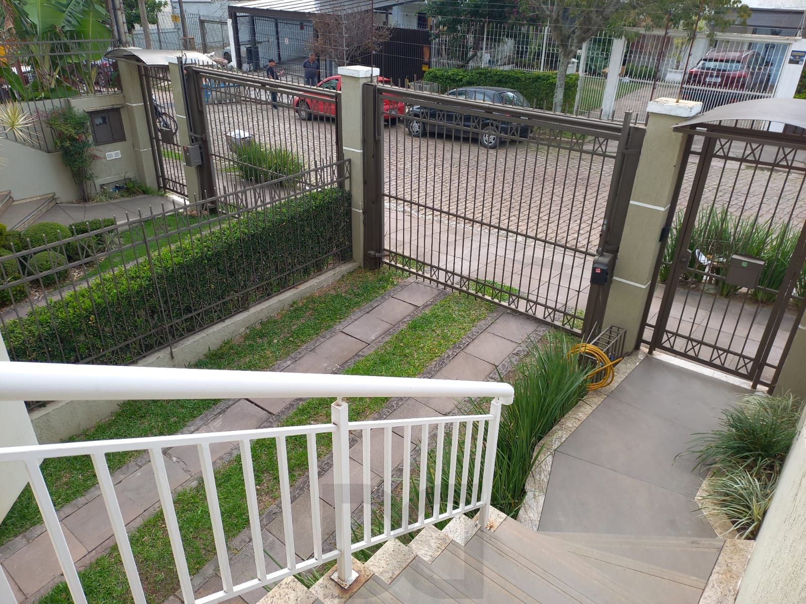 Casa com 4 dormitórios no Bairro Chácara das Pedras — foto 65