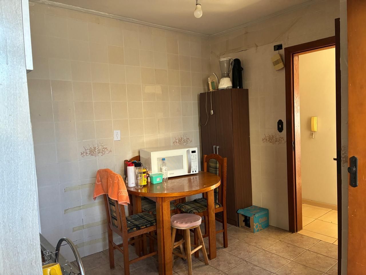 Apartamento com 2 quartos, 1dep. Empregada e sol da manha no bairro Partenon — foto 12