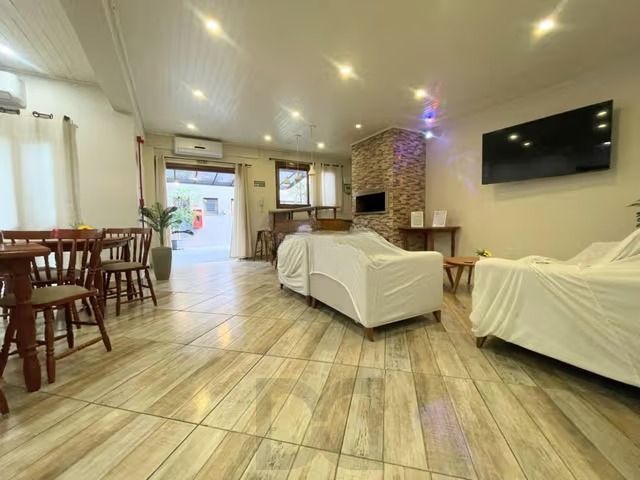 Apartamento de 2 dormitórios, elevador no bairro Petrópolis Porto alegre. — foto 46