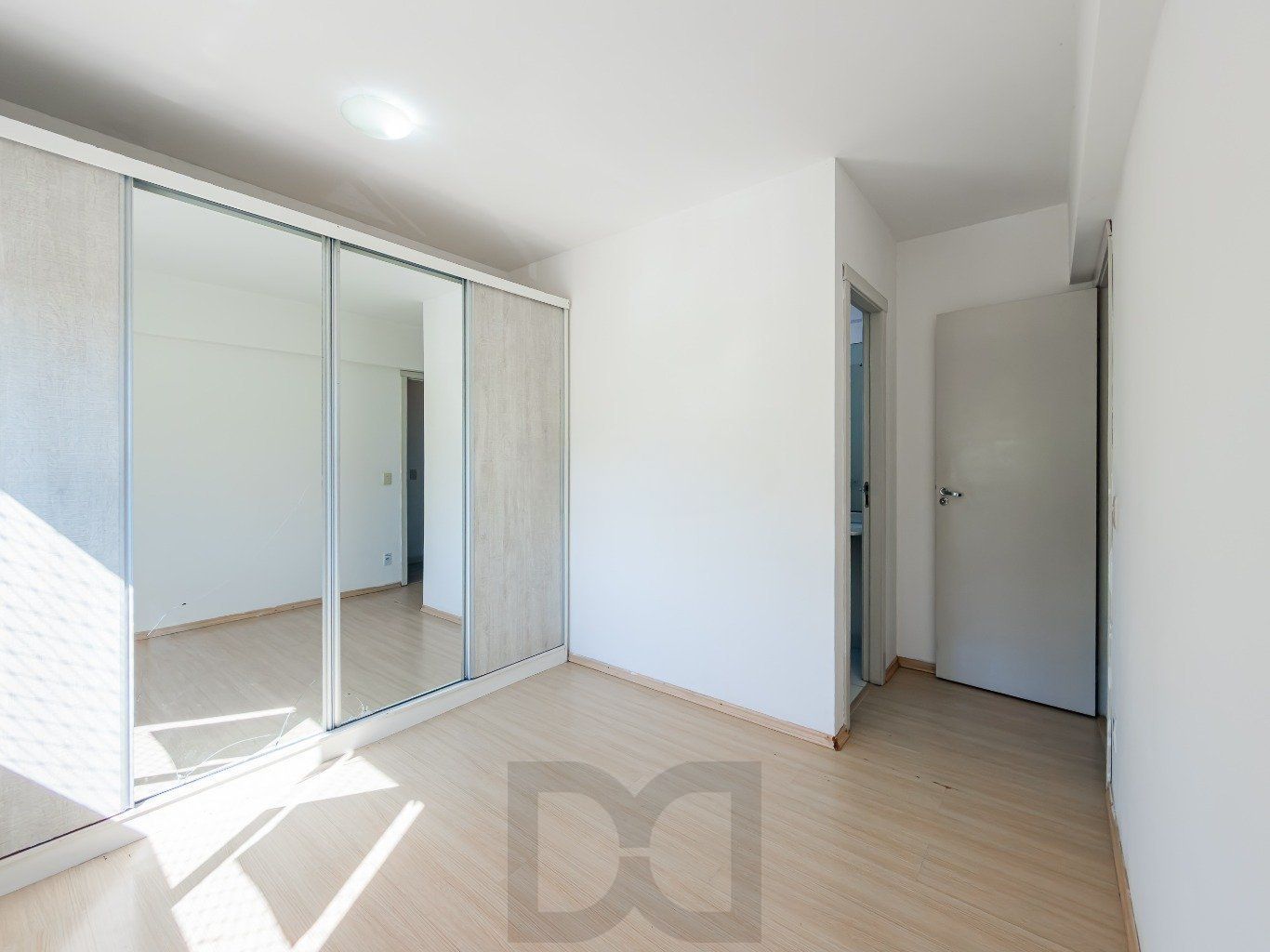 Apartamento 3 quartos, vaga, elevador, gas central no bairro Vila Ipiranga. — foto 10