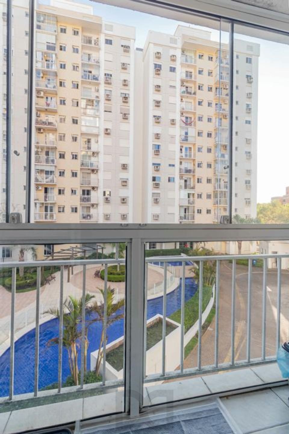 Apartamento 3 Dormitórios com Sacada e Vaga no Jardim Carvalho — foto 37