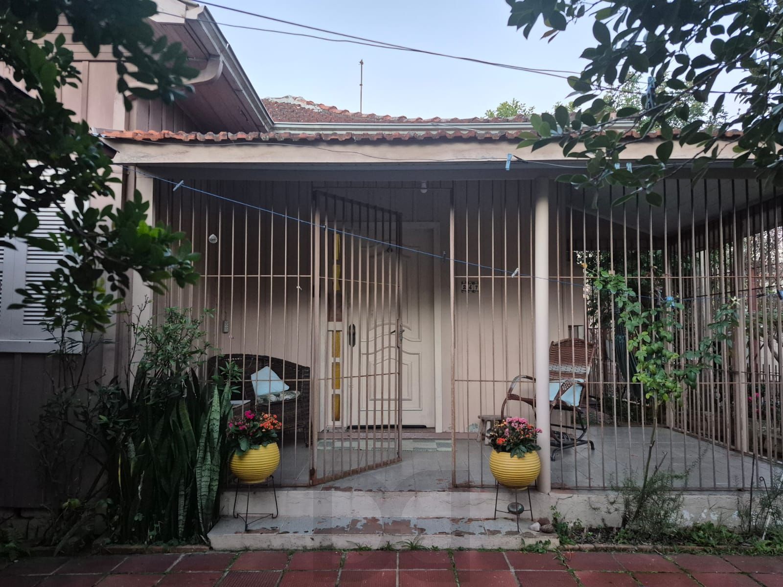Casa mista de 3 quartos e 2 vagas no bairro Sarandi. — foto 28