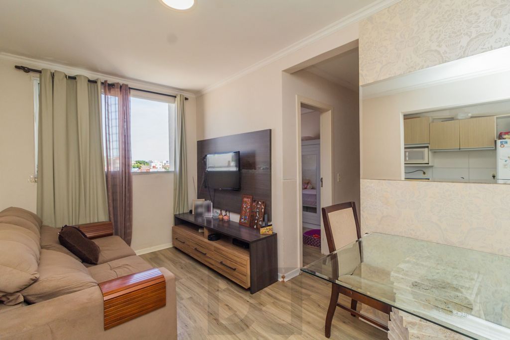 Apartamento com 2 quartos e 1 vaga de garagem no Bairro Sarandí — foto 1
