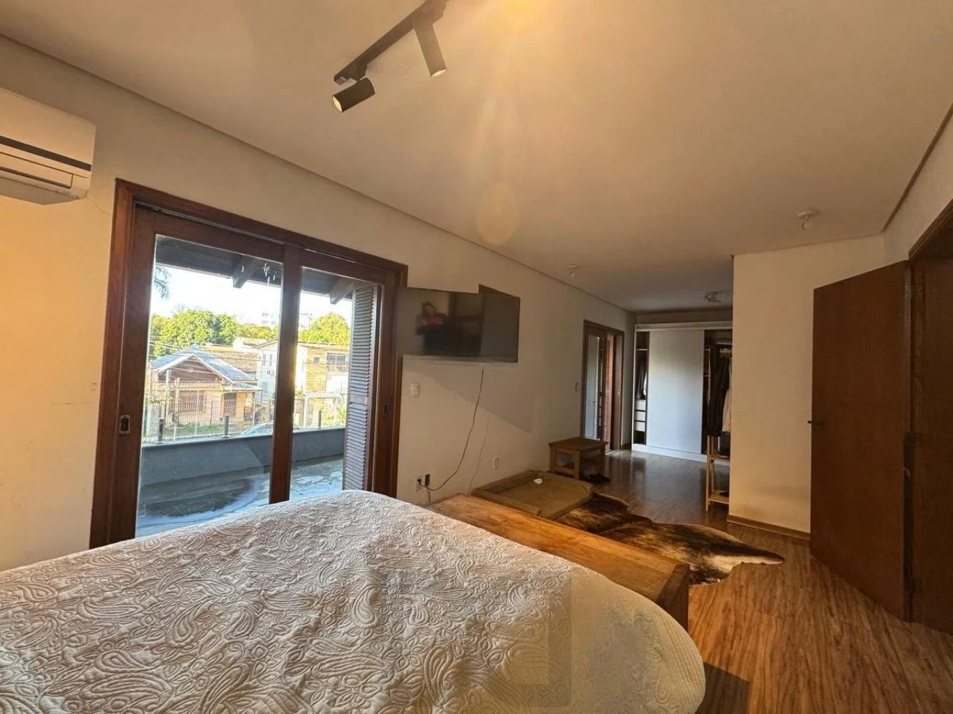 Casa de 3 dormitórios e 4 vagas de garagem no Bairro gloria em Porto Alegre. — foto 26