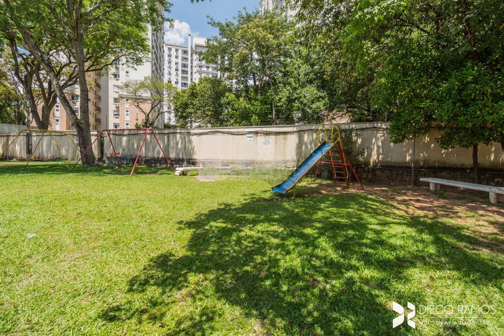 Apartamento com 2 quartos e 1 vaga no Bairro Passo da Areia / Higienópolis. — foto 14