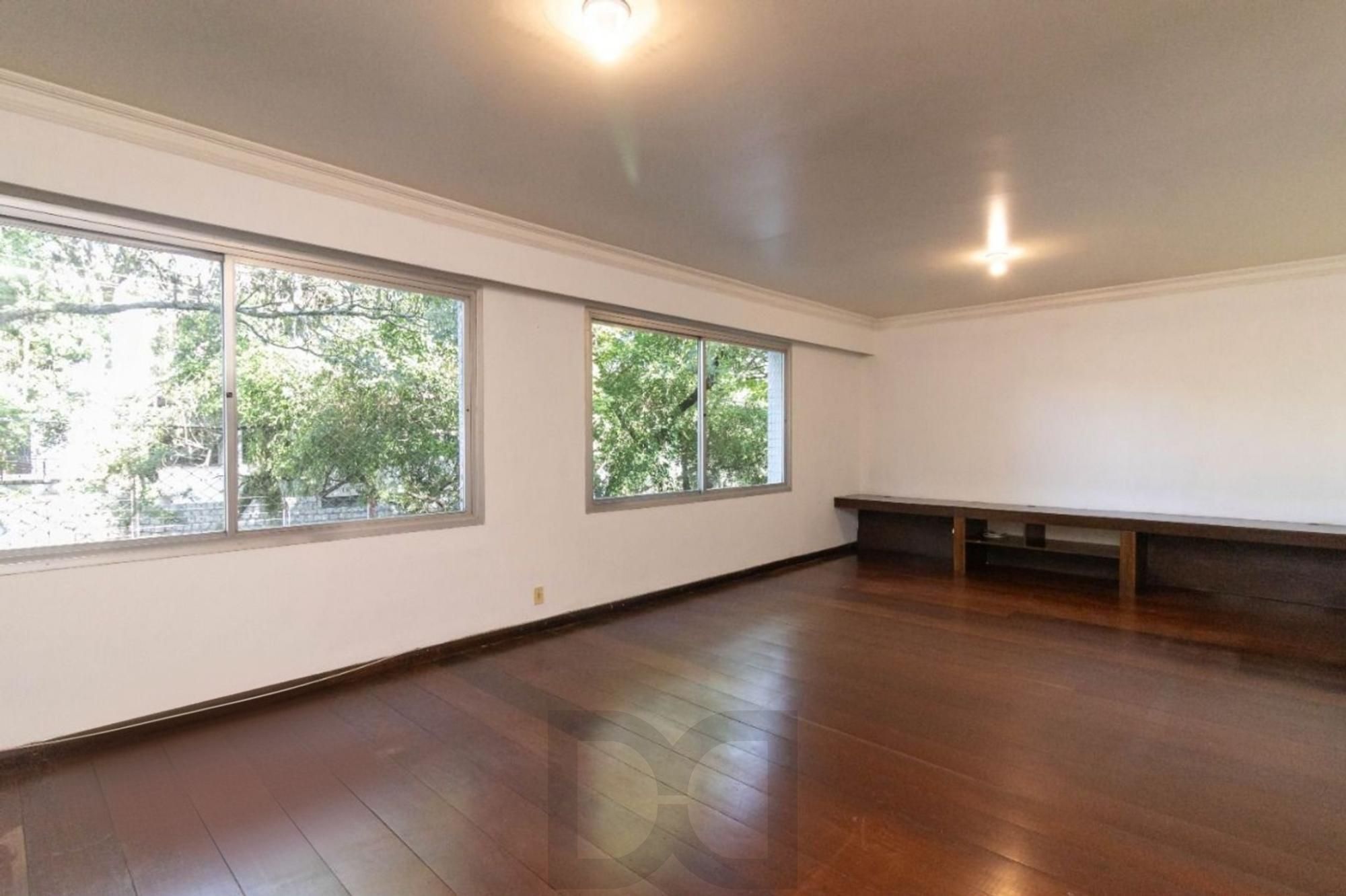 Apartamento de 3 dormitórios, suíte, duas vagas e elevador no bairro Rio Branco — foto 1