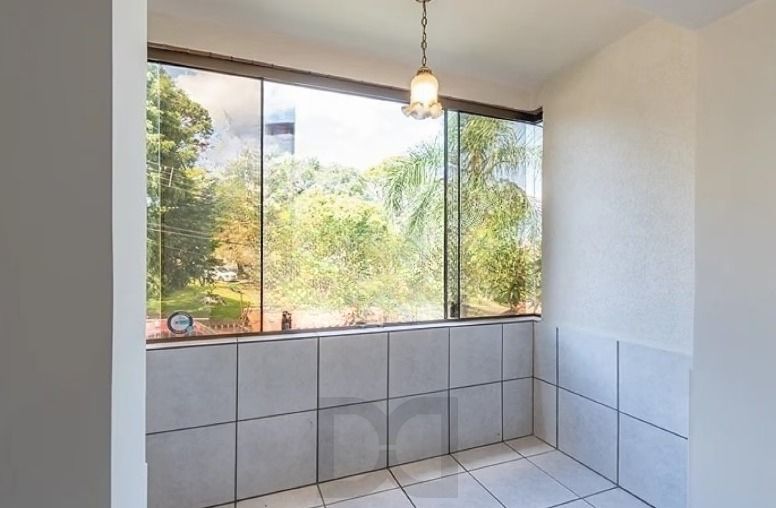Apartamento de 2 quartos e 1 vaga no bairro Floresta — foto 1