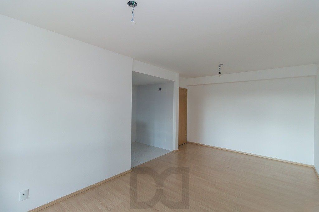 Apartamento com 3 dormitórios, 1 suíte, 1 vaga e elevador no Passo da Areia — foto 6