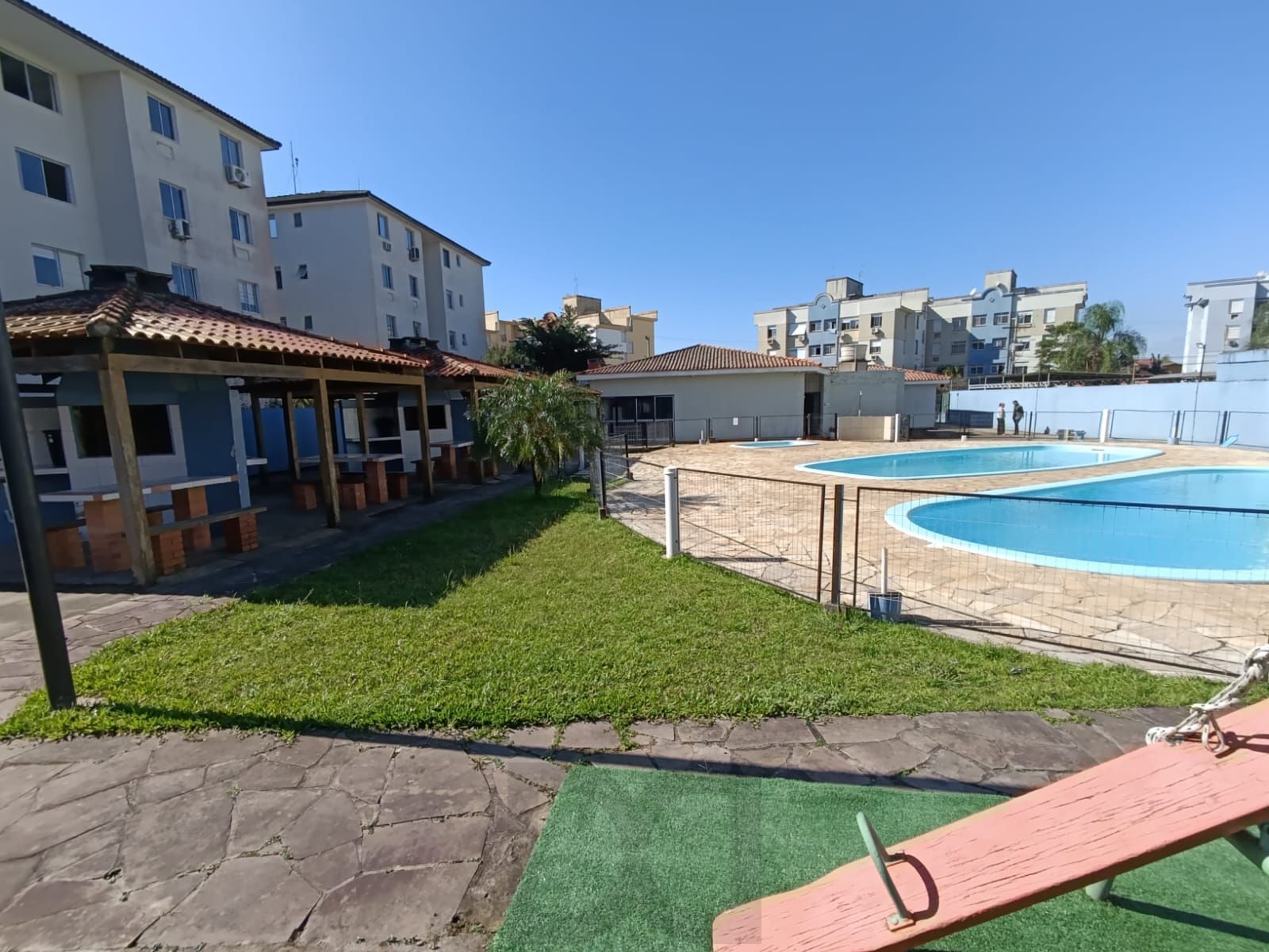 Apartamento semi mobiliado de 3 quartos e 1 vaga no bairro Sarandi. — foto 40