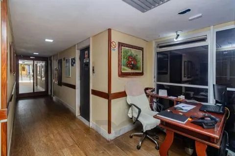 Apartamento de 2 quartos, elevador no Centro Histórico Porto Alegre. — foto 19