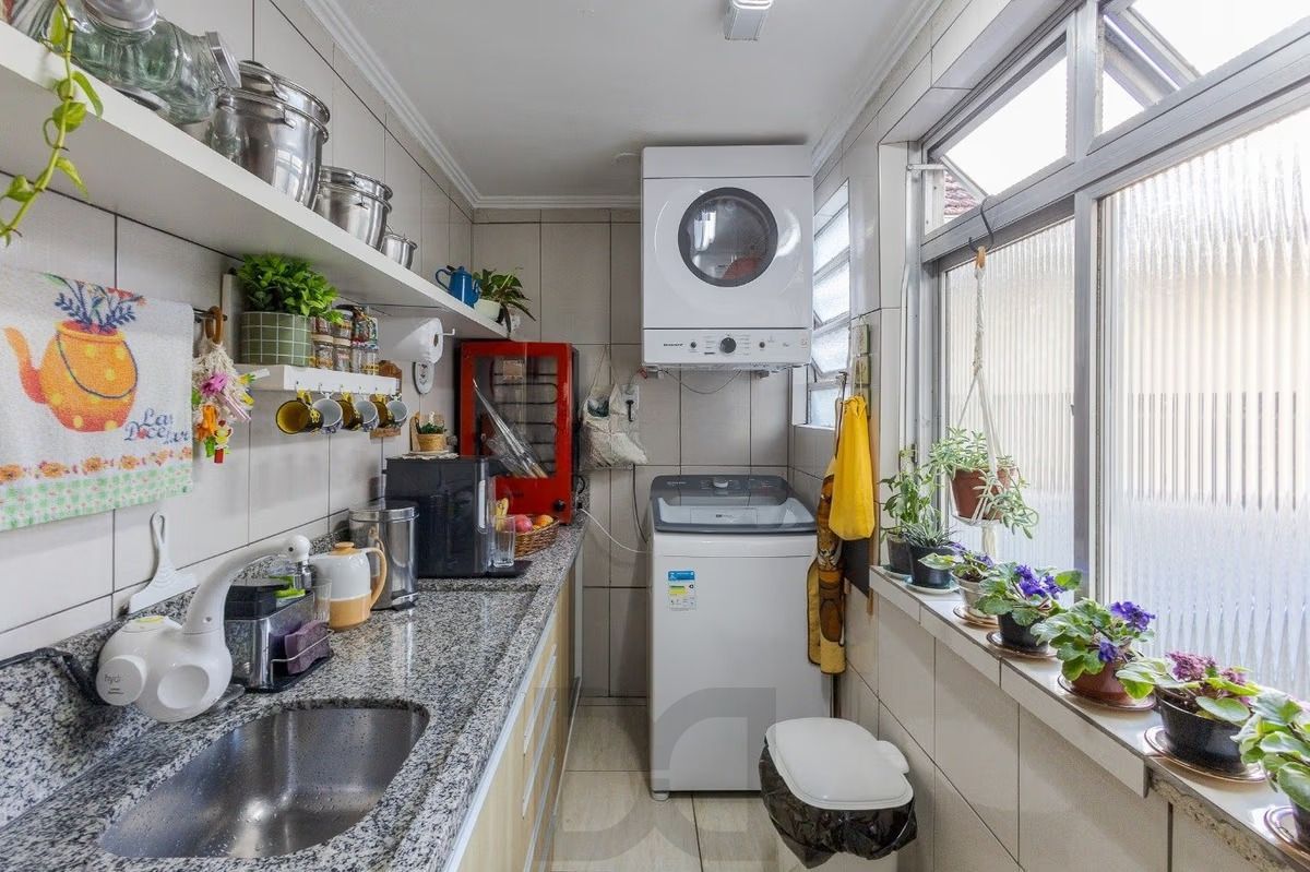 Apartamento Amplo no Rio Branco com 3 Dormitórios Próximo à UFRGS — foto 5