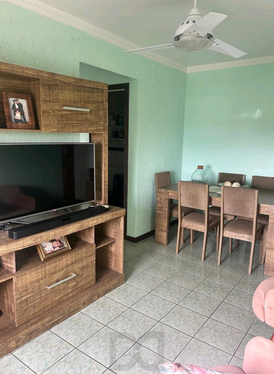 Apartamento de 2 dormitórios, 1 vaga, elevador no bairro Humaitá — foto 3