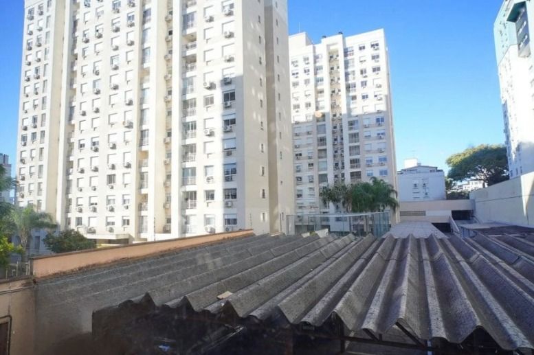 Apartamento de 3 quartos, elevador e 2 vagas no bairro Passo da Areia. — foto 25