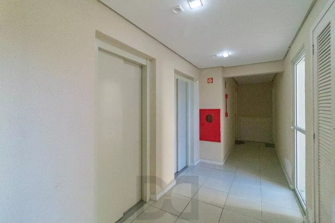 Cobertura com 3 quartos, 2 Vagas de garagem No Bairro Cavalhada. — foto 30
