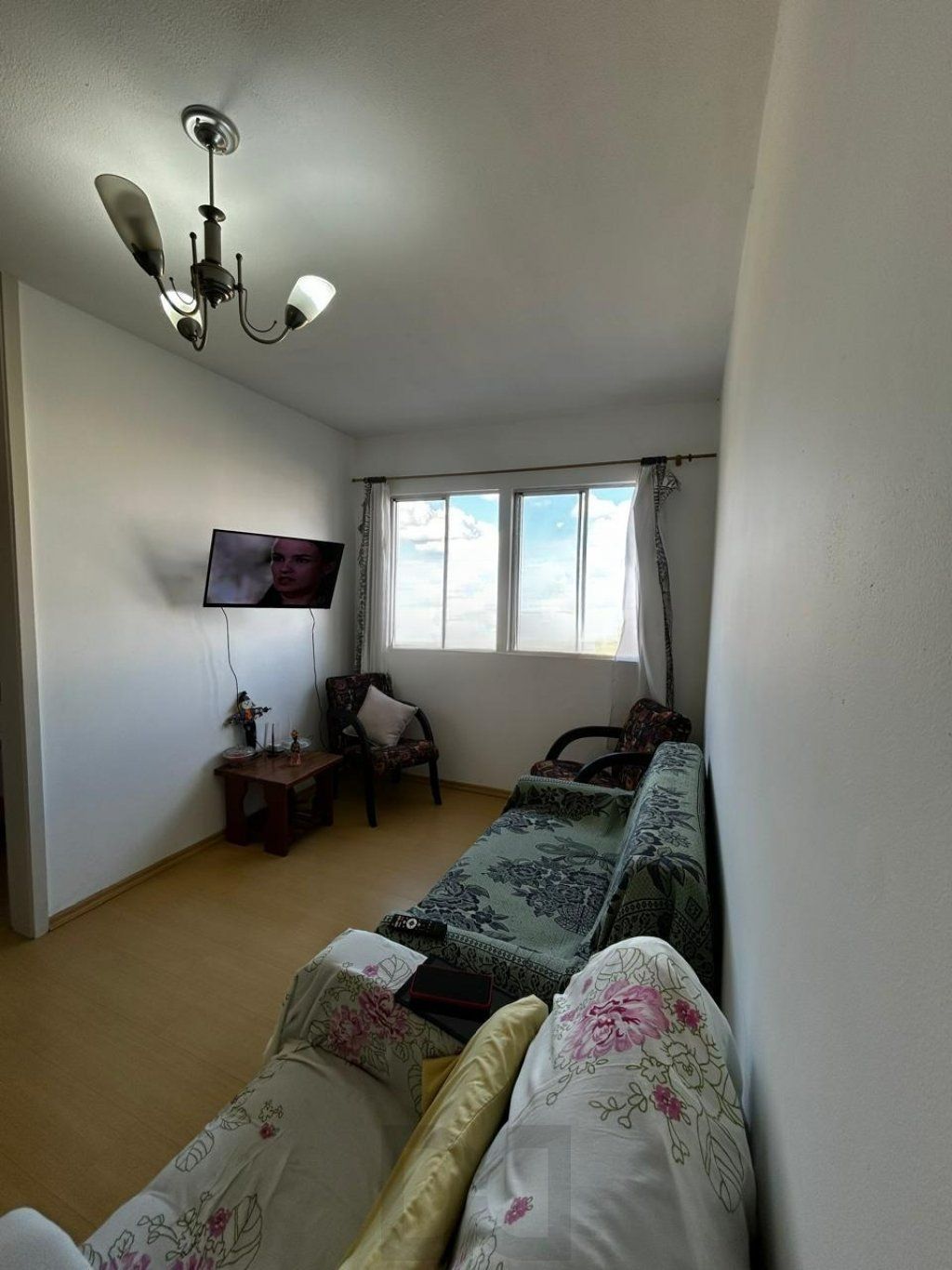 Apartamento de 2 quartos, elevador e 1 vaga no bairro Sarandi — foto 3