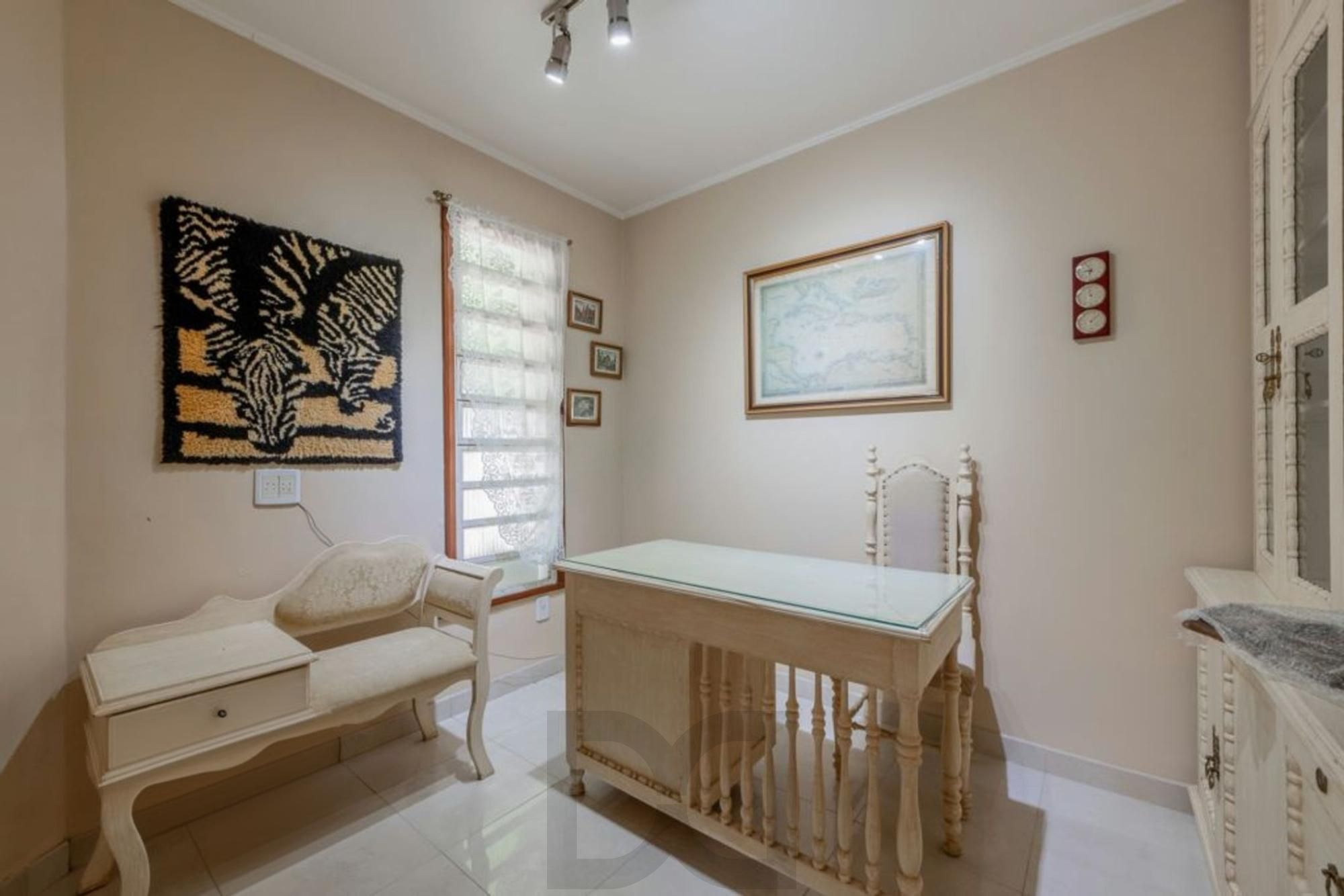 Casa com 3 dormitórios,1 suíte, 4 banheiros e 4 vagas, 203m² no Jardim Itu. — foto 23
