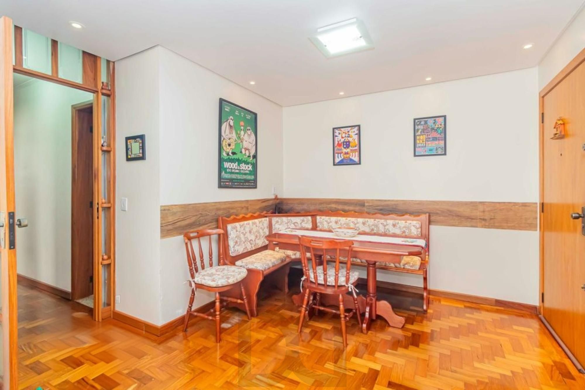Apartamento 3 quartos, 1 suíte, 2 vagas no Petrópolis. — foto 5