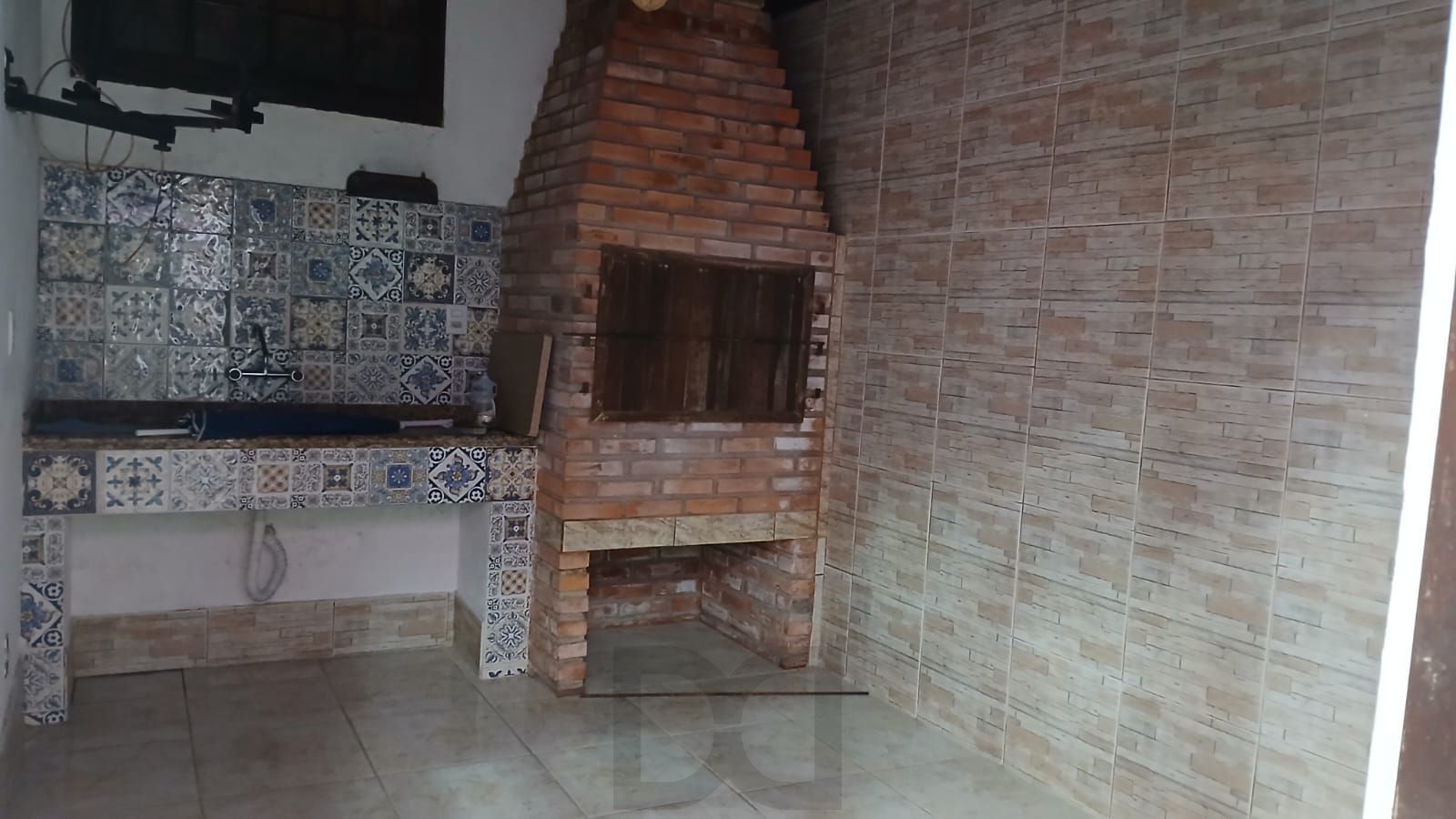 Casa de 3 dormitórios, 1 suíte, 2 vagas, churrasqueira e pátio no Navengantes. — foto 10